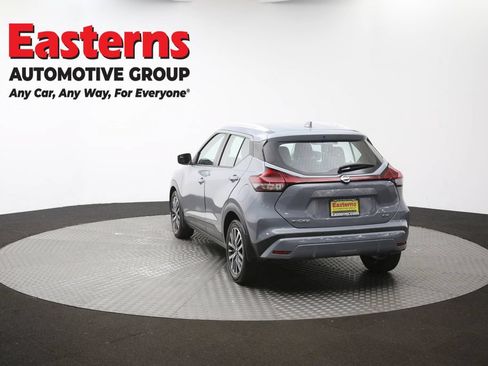 Used 2021 Nissan Kicks SV FWD image 65