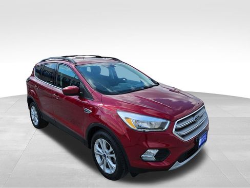 Used 2017 Ford Escape SE FWD image 4