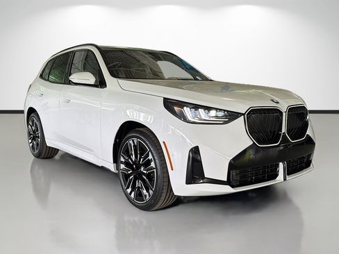 New 2026 BMW X3 xDrive30 w/ Premium Package image 1