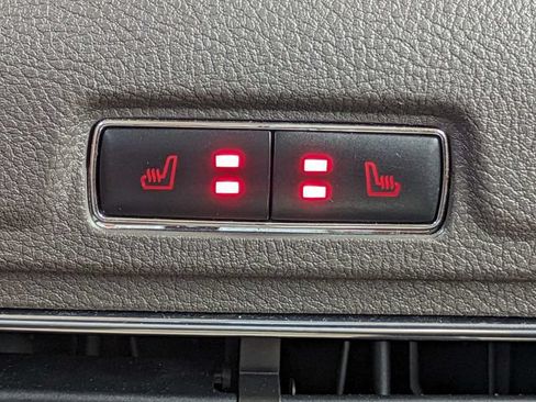 Used 2022 Lincoln Corsair Reserve w/ Elements Package FWD image 22