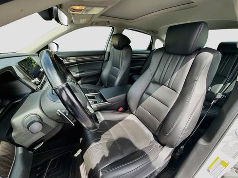 Used 2022 Honda Accord EX-L image 11