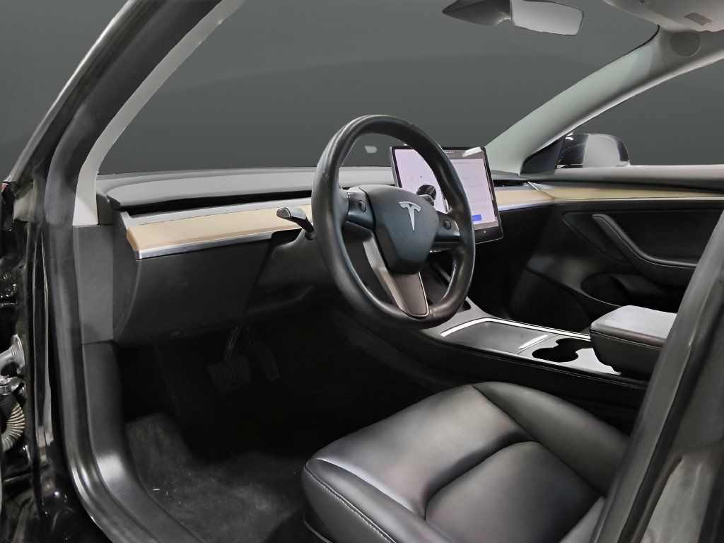 Used 2022 Tesla Model 3 Long Range AWD/4WD image 9