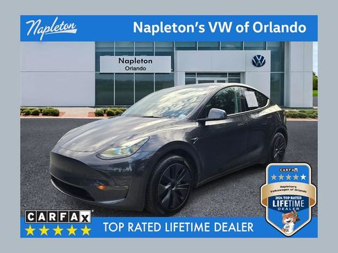 Used 2025 Tesla Model Y Long Range AWD/4WD image 1