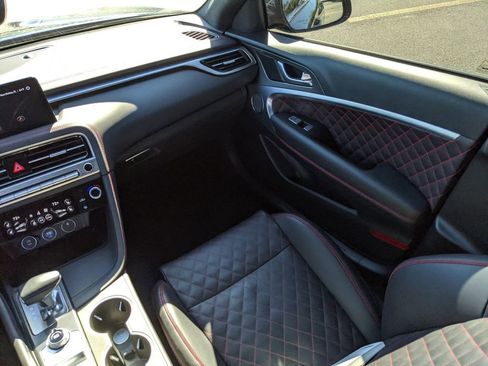 Used 2024 Genesis G70 3.3T Advanced w/ Sport Prestige Package image 16