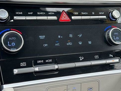 Certified 2026 Hyundai Santa Fe SE FWD image 20