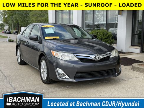 Used 2012 Toyota Camry XLE FWD image 1
