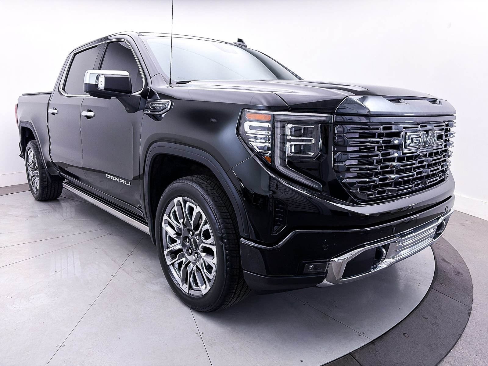 Used 2024 GMC Sierra 1500 Denali Ultimate AWD/4WD image 14