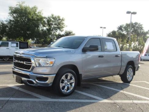 Used 2023 RAM 1500 Big Horn w/ Level 1 Safety Group image 3