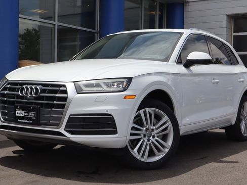 Used 2018 Audi Q5 Prestige w/ Prestige Package AWD/4WD image 1
