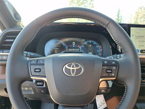 New 2026 Toyota Crown Signia Limited image 16