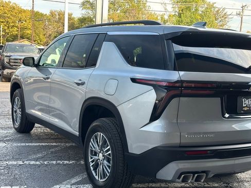 New 2026 Chevrolet Traverse LT image 7