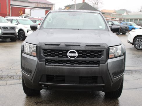 Certified 2025 Nissan Frontier S image 9