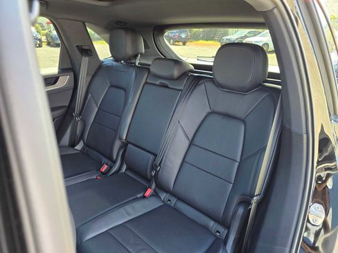 Used 2024 Porsche Cayenne S AWD/4WD image 19