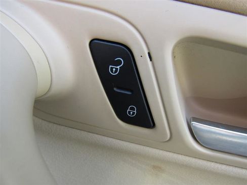 Used 2013 Volkswagen CC Sport image 35