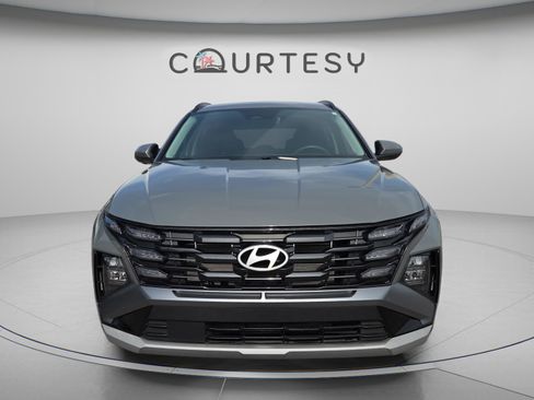 Used 2025 Hyundai Tucson SEL FWD image 8