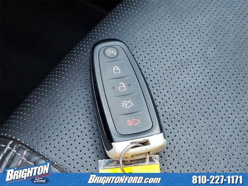Used 2016 Ford Taurus Limited image 27