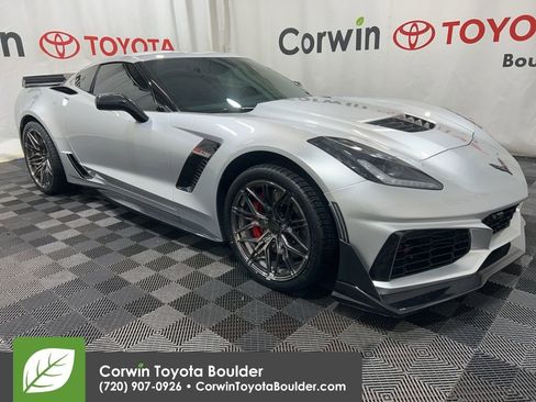Used 2017 Chevrolet Corvette Z06 image 1