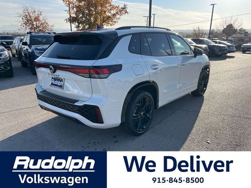 New 2026 Volkswagen Tiguan SE R-Line image 5