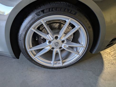 Used 2023 Porsche 911 Carrera image 14