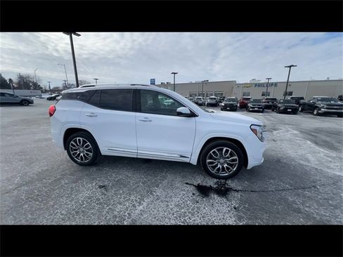 Certified 2022 GMC Terrain Denali w/ LPO, Floor Liner Package image 9