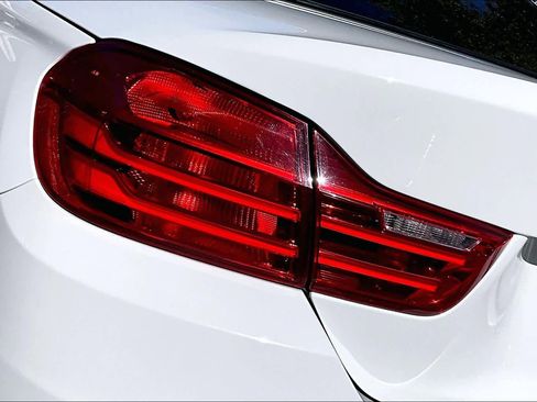 Used 2017 BMW 430i Convertible image 29