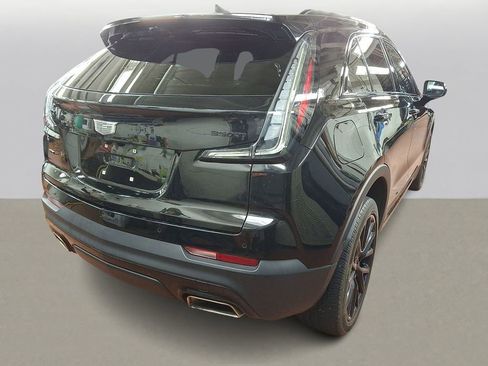 Used 2022 Cadillac XT4 Sport w/ LPO, Onyx Lite Package image 4