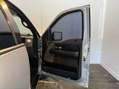 Used 2006 Lincoln Mark LT 4x4 image 19