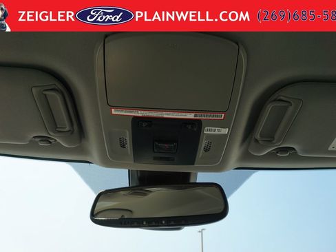 Used 2022 Toyota Camry SE w/ Cold Weather Package AWD/4WD image 30