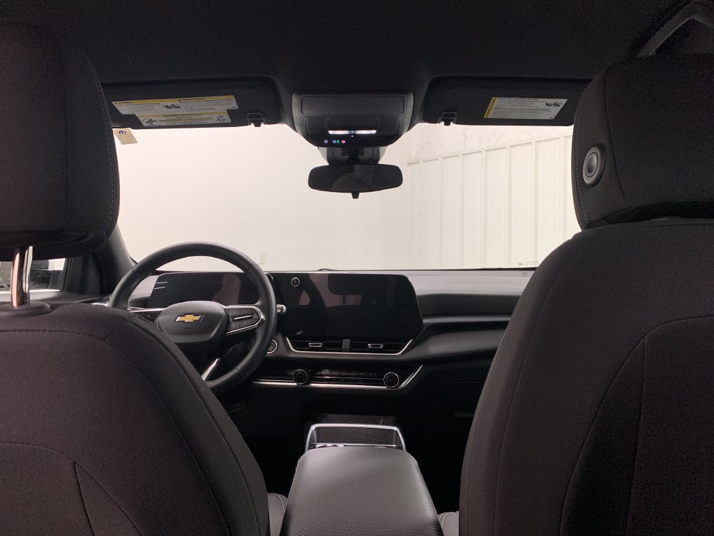 Used 2026 Chevrolet Equinox LT AWD/4WD image 18