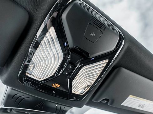 Used 2022 BMW M4 Competition w/ Executive Package image 44