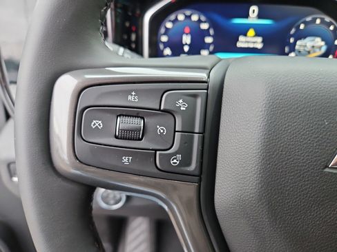 Used 2026 Chevrolet Silverado 2500 ZR2 w/ LPO, Dark Essentials Package image 17