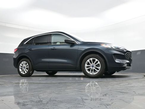 Used 2022 Ford Escape SE w/ Cold Weather Package image 26