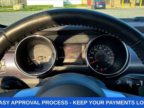 Used 2017 Ford Mustang GT RWD image 16