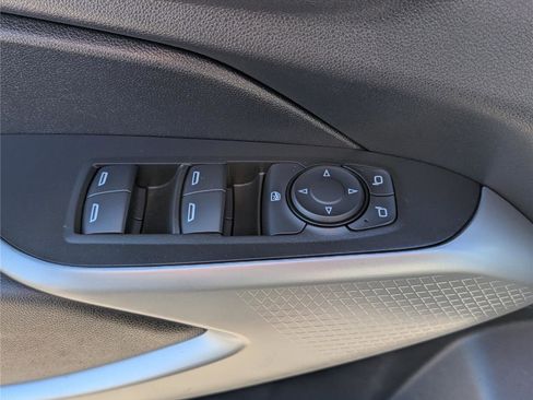 Used 2025 Chevrolet Trax LS image 16