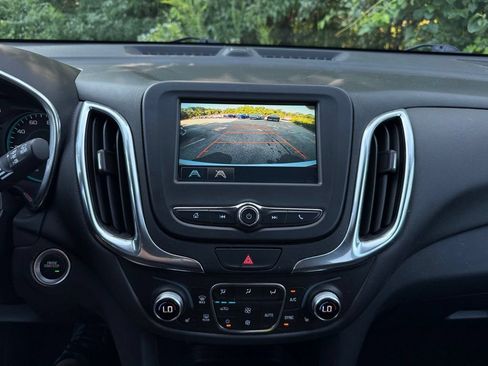 Used 2018 Chevrolet Equinox LT AWD/4WD image 36