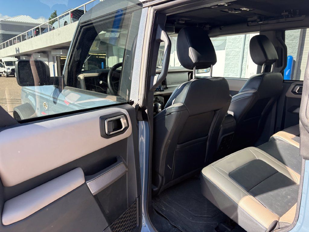 Used 2023 Ford Bronco Wildtrak AWD/4WD image 25