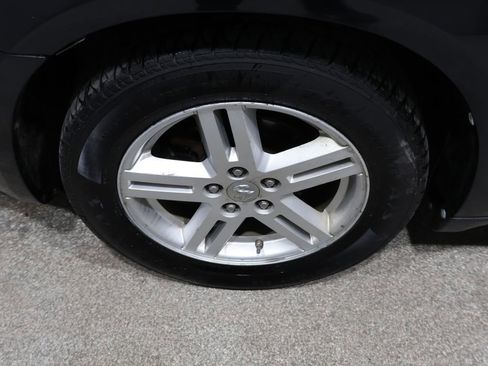 Used 2010 Dodge Avenger R/T image 18