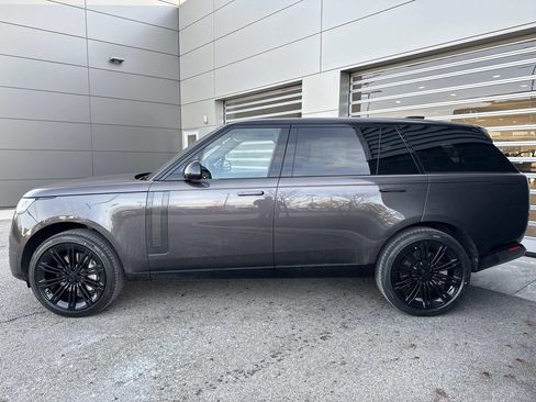 New 2026 Land Rover Range Rover Long Wheelbase SE image 4