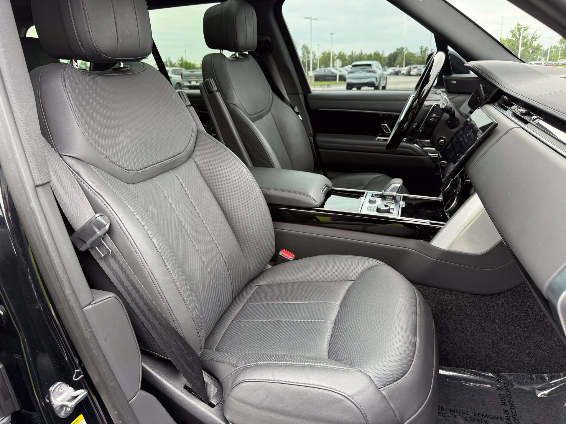 Used 2023 Land Rover Range Rover SE AWD/4WD image 25