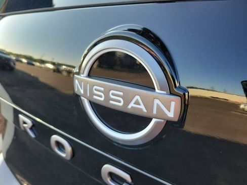 Used 2025 Nissan Rogue SV AWD/4WD image 34