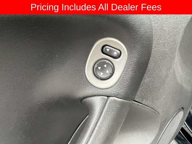 Used 2006 Pontiac Solstice Convertible w/ Premium Package RWD image 20