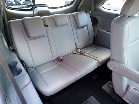 Used 2016 Toyota Highlander XLE image 21