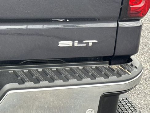 Used 2025 GMC Sierra 1500 SLT w/ SLT Premium Plus Package AWD/4WD image 10