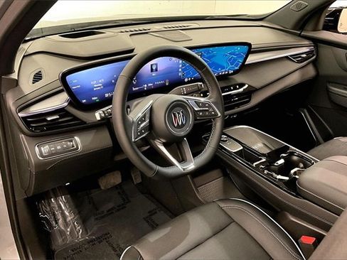 Used 2025 Buick Enclave Sport Touring w/ Power Package image 12