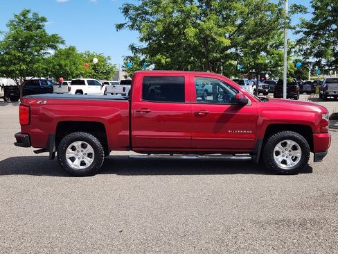 Used 2018 Chevrolet Silverado 1500 LT w/ All Star Edition AWD/4WD image 36