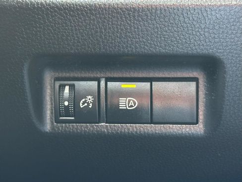 Used 2023 Toyota RAV4 LE AWD/4WD image 17