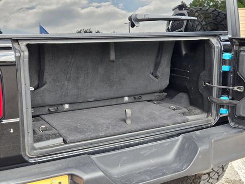 Used 2021 Jeep Wrangler Sport AWD/4WD image 23