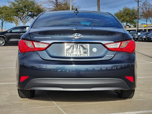 Used 2014 Hyundai Sonata Limited image 12