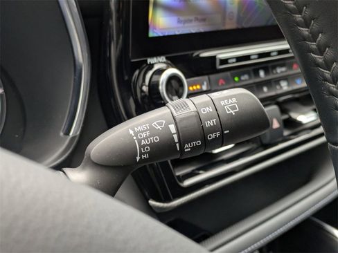 Used 2021 Toyota Highlander Platinum image 21