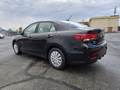 Used 2018 Kia Rio S FWD image 3